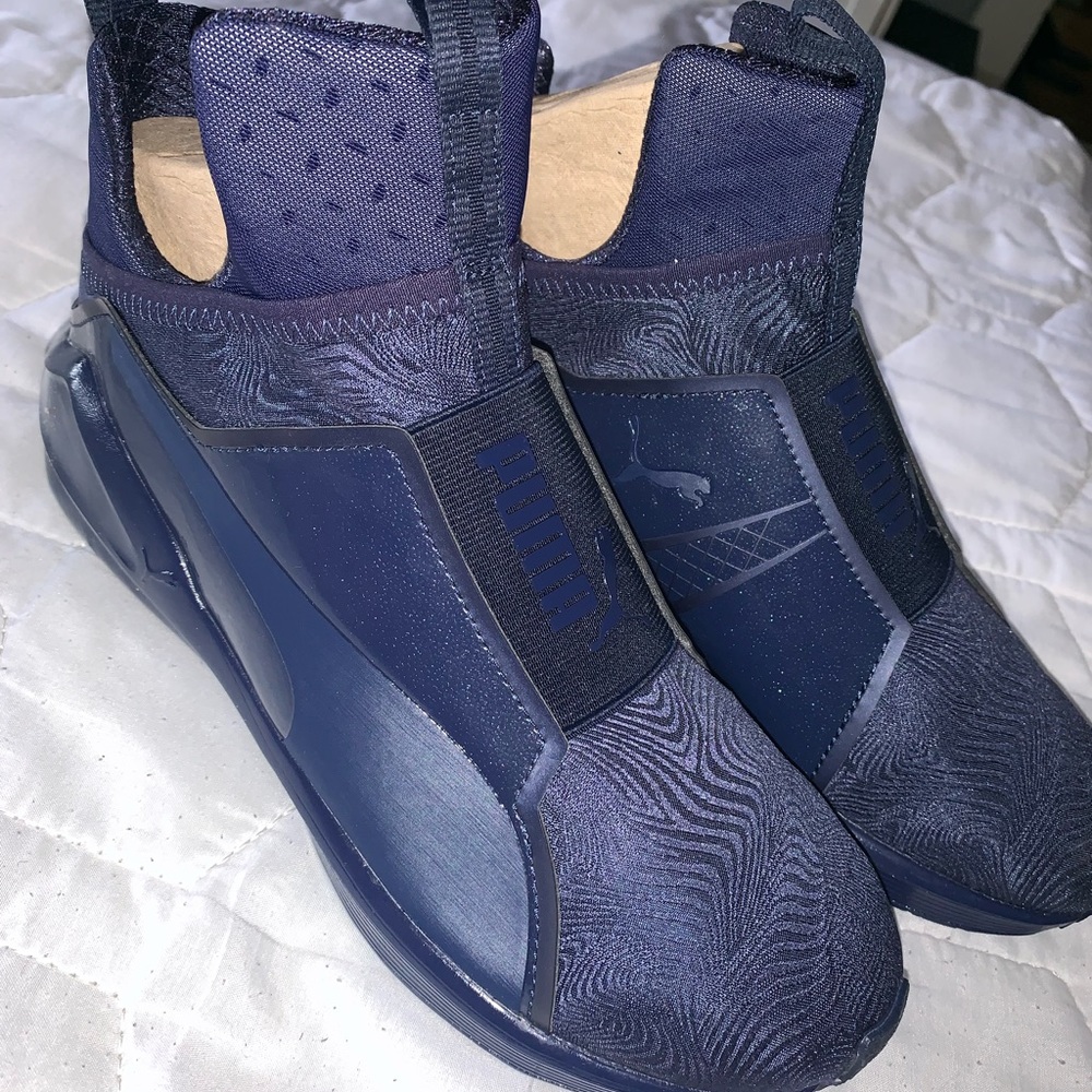 NAVY HIGHTOP SLIDE ON PUMA